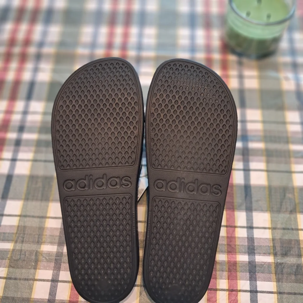 Adidas Men's Size 12 Black‎ Slide Sandals with White Stripes